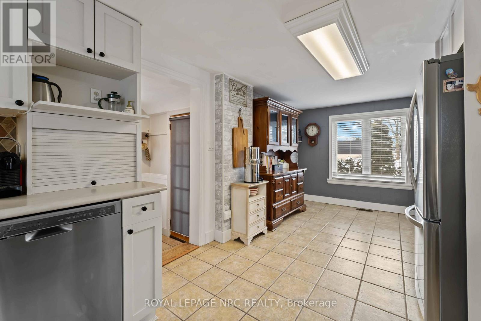 1359 Pelham Street S, Pelham, Ontario  L0S 1E0 - Photo 5 - X12824946