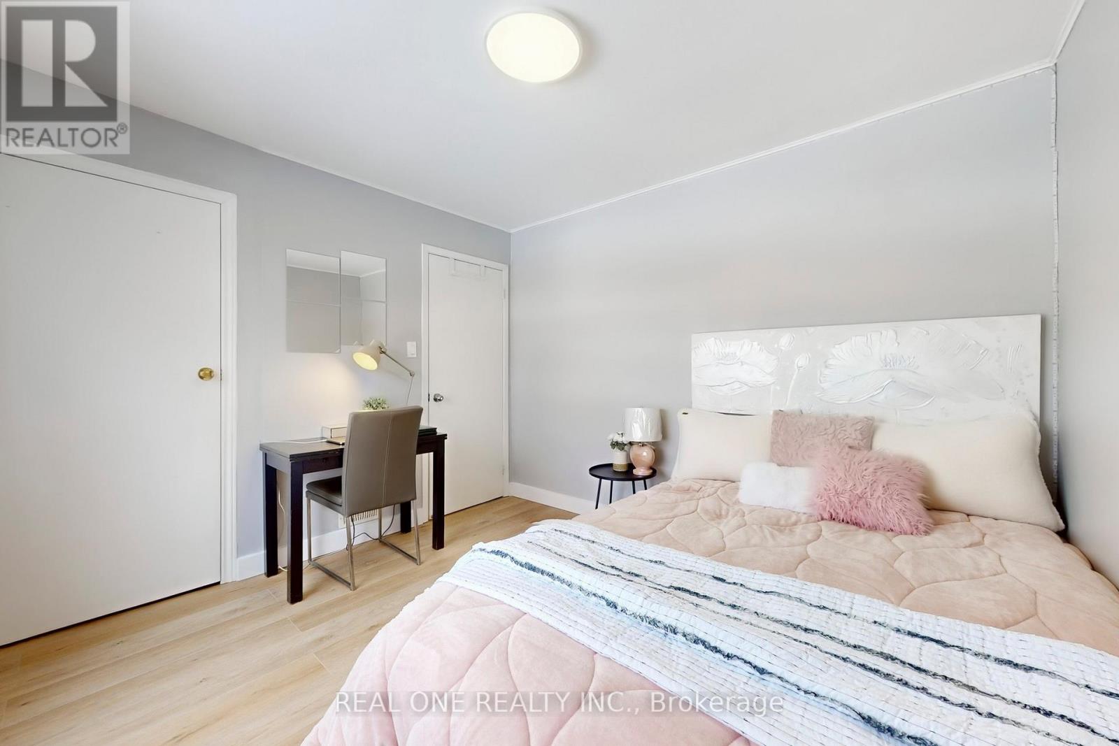 62 Courville Causeway, Toronto, Ontario  M2J 3V5 - Photo 16 - C12824948