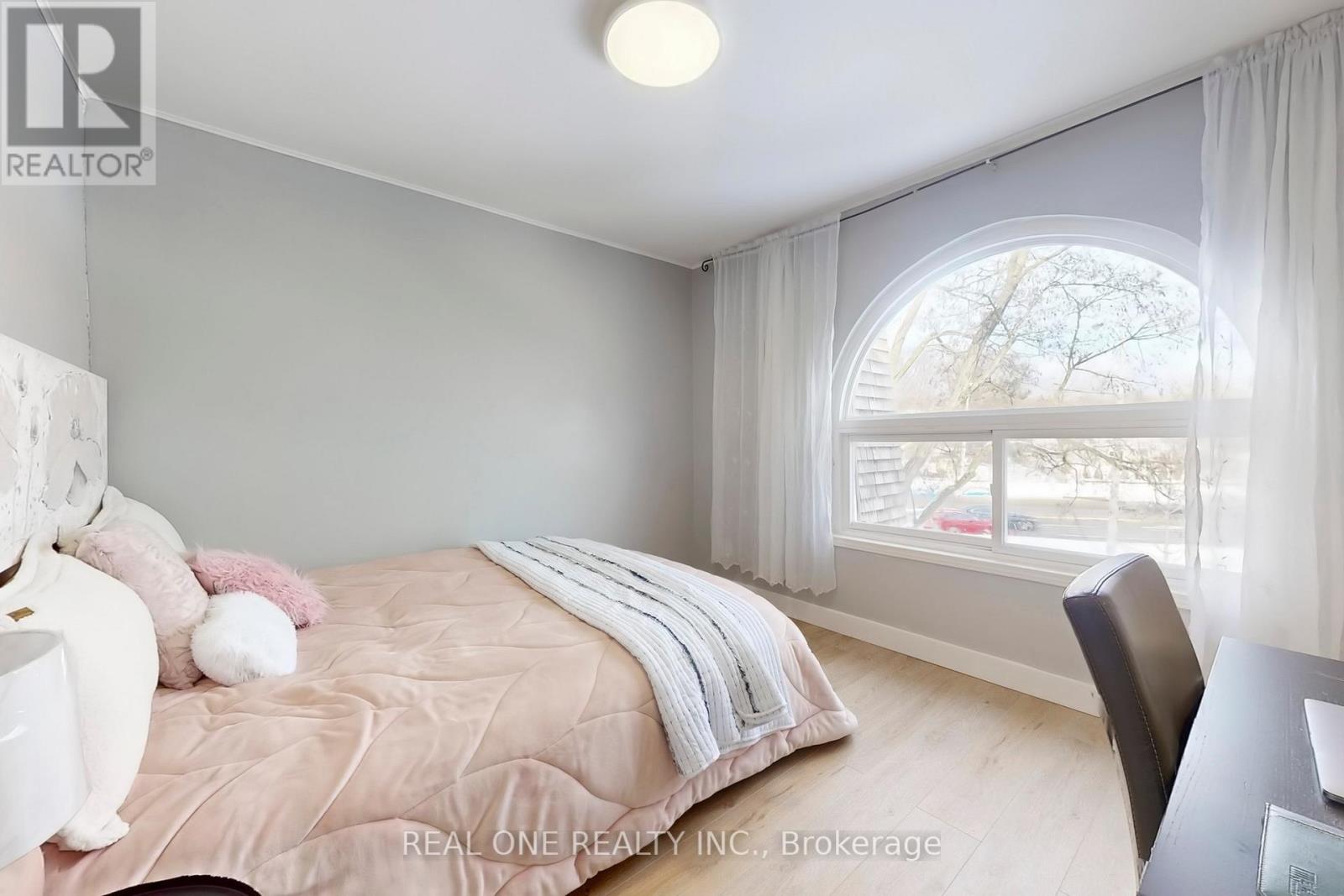 62 Courville Causeway, Toronto, Ontario  M2J 3V5 - Photo 17 - C12824948