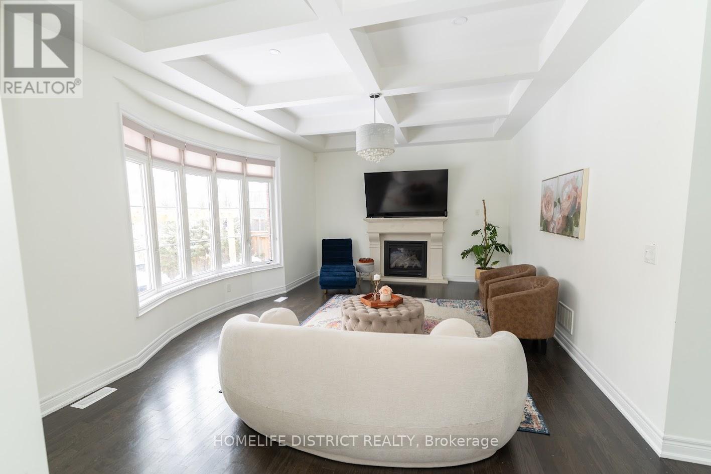 210 Cannes Avenue, Vaughan, Ontario  L4H 3X2 - Photo 14 - N12824984