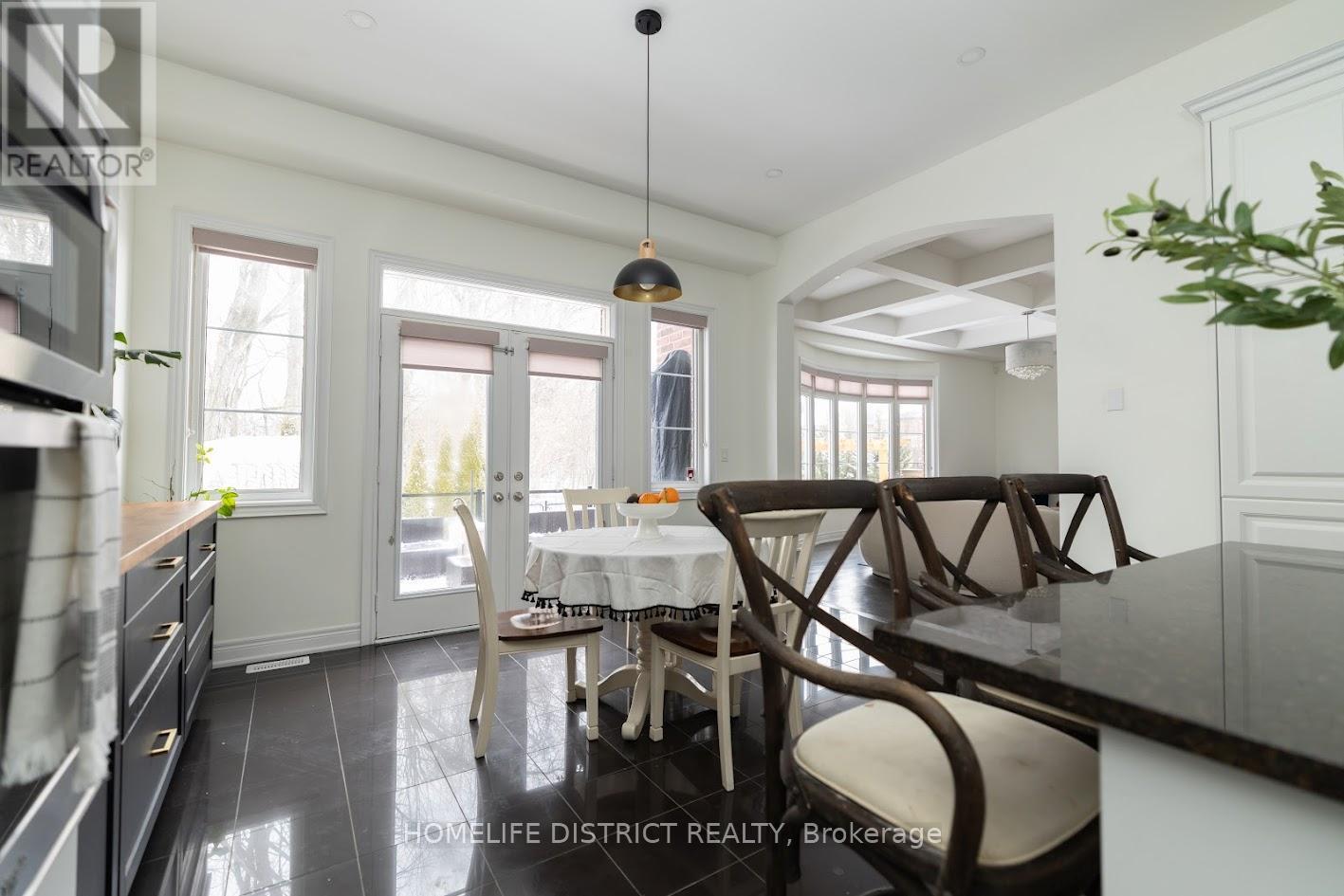 210 Cannes Avenue, Vaughan, Ontario  L4H 3X2 - Photo 23 - N12824984