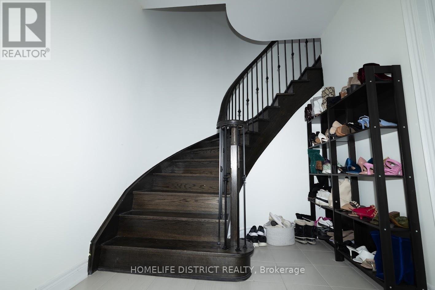 210 Cannes Avenue, Vaughan, Ontario  L4H 3X2 - Photo 40 - N12824984