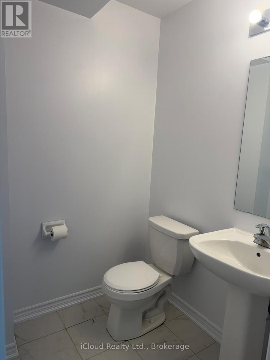 386 Centre Street, Essa, Ontario  L0M 1B5 - Photo 10 - N12824986