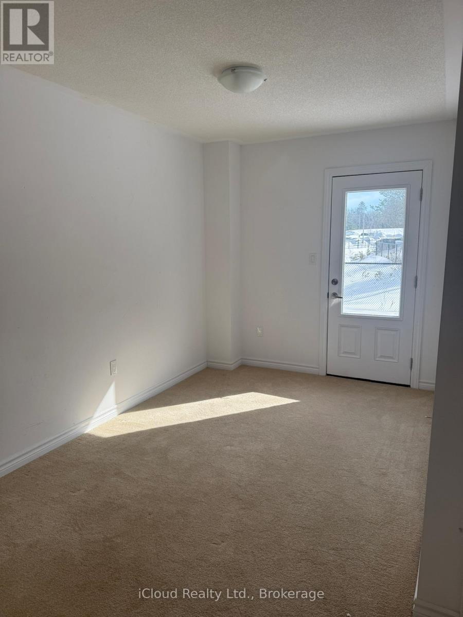 386 Centre Street, Essa, Ontario  L0M 1B5 - Photo 11 - N12824986