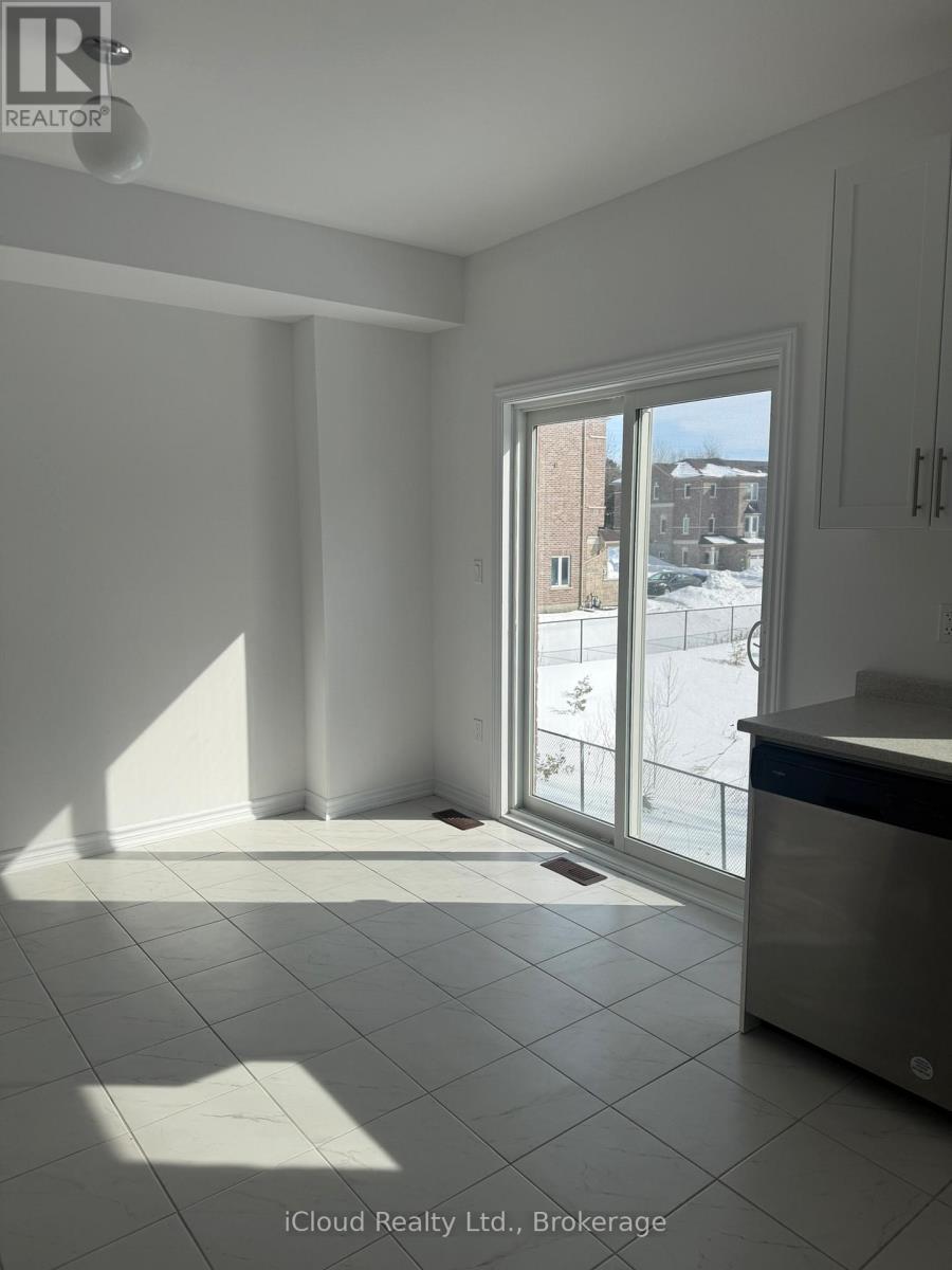 386 Centre Street, Essa, Ontario  L0M 1B5 - Photo 15 - N12824986