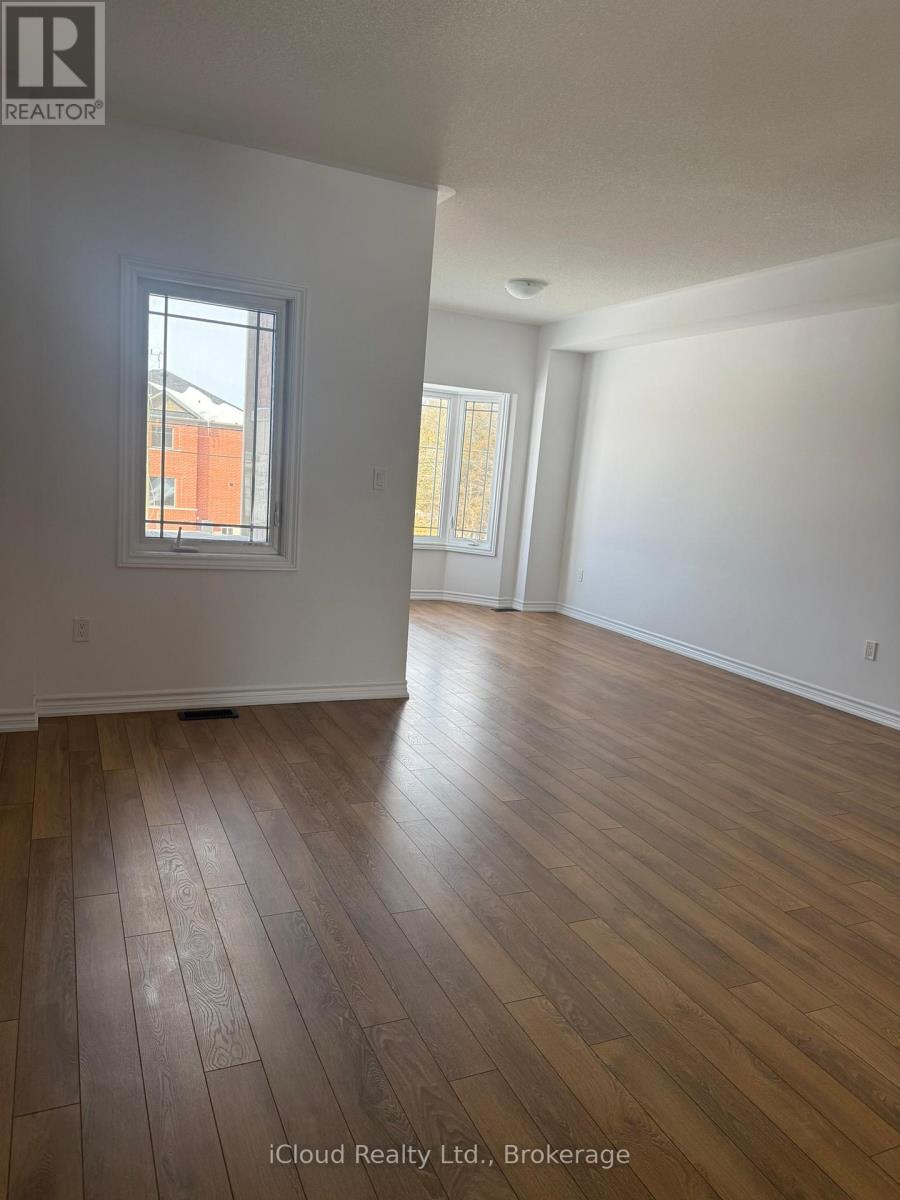 386 Centre Street, Essa, Ontario  L0M 1B5 - Photo 7 - N12824986