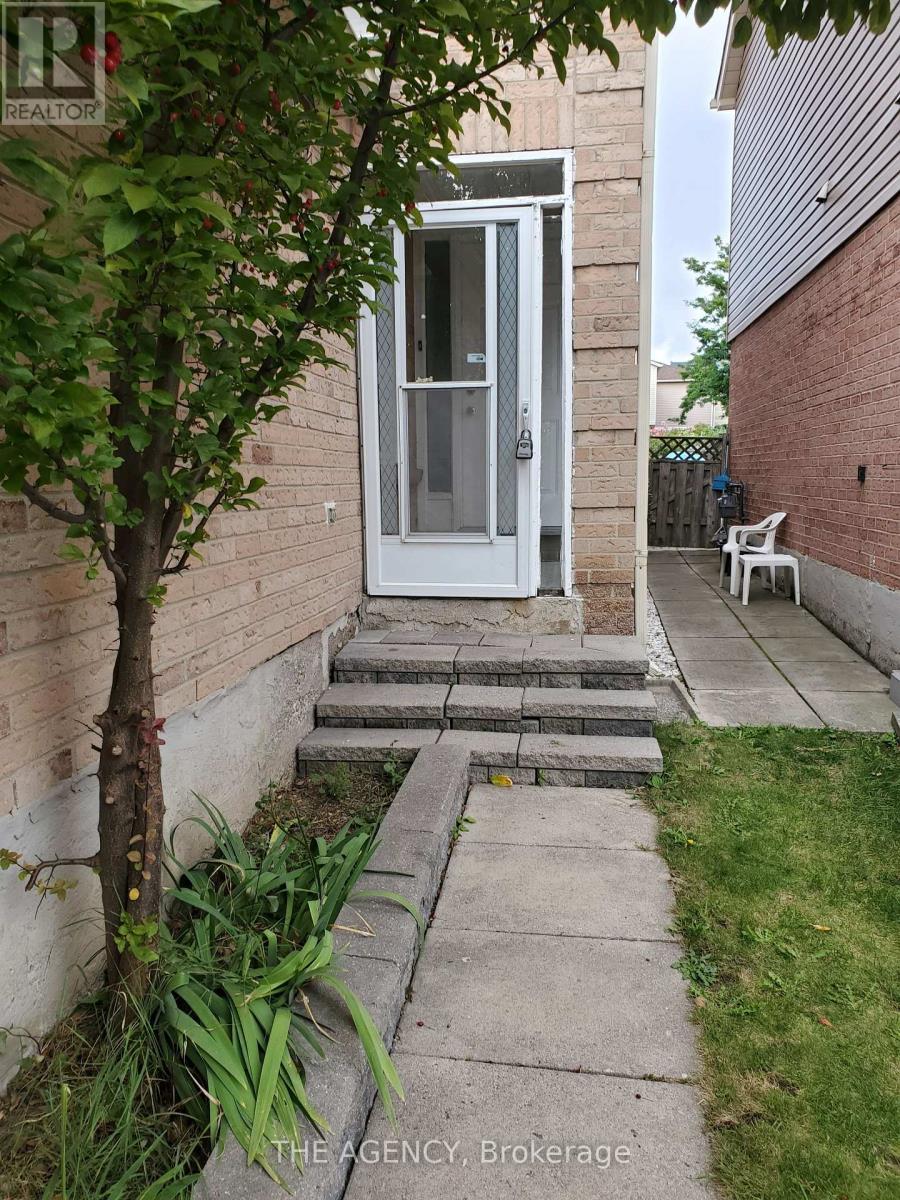 143 Carl Tennen Street, Vaughan, Ontario  L4J 7B2 - Photo 2 - N12825012