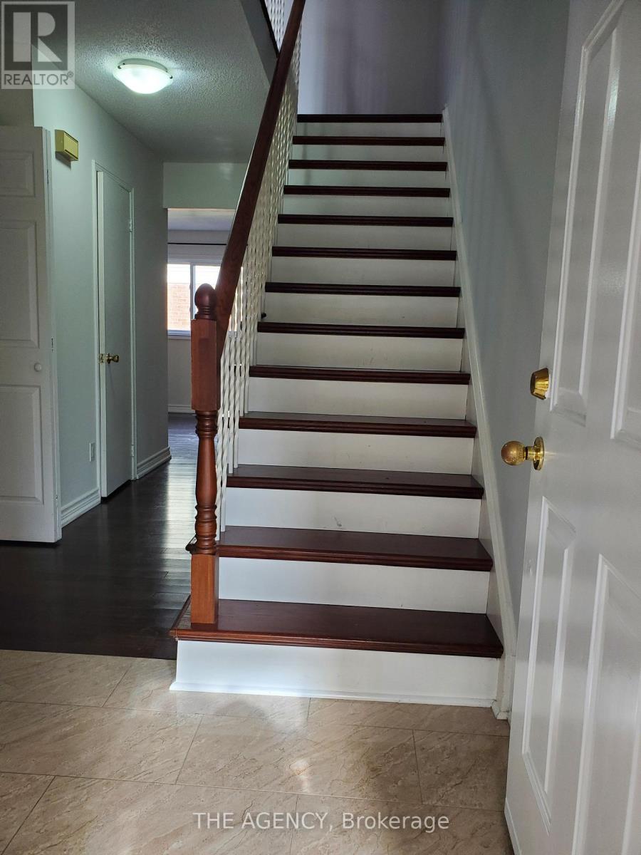 143 Carl Tennen Street, Vaughan, Ontario  L4J 7B2 - Photo 7 - N12825012