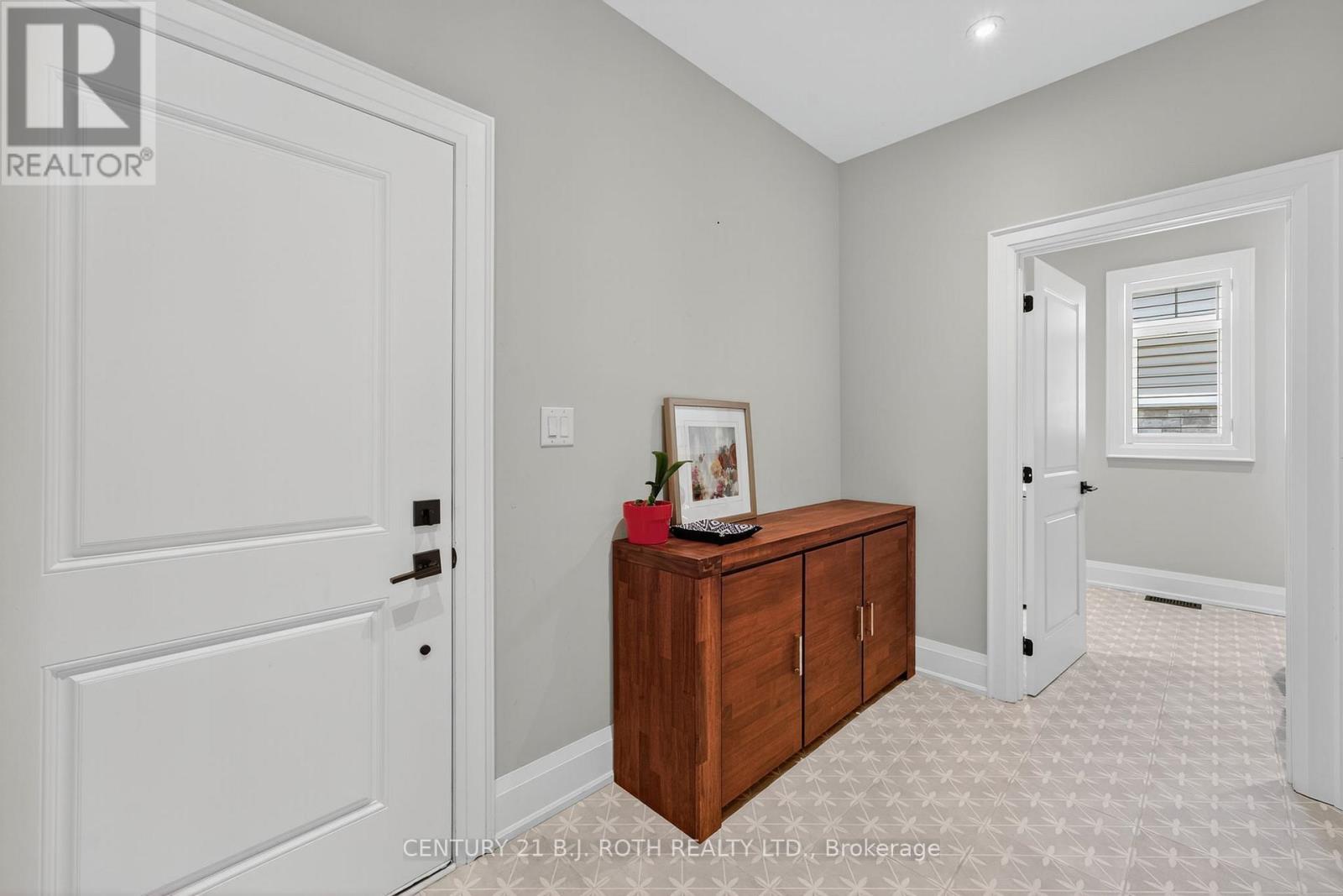 300 Shanty Bay Road, Oro-Medonte, Ontario  L4M 1E6 - Photo 28 - S12825004