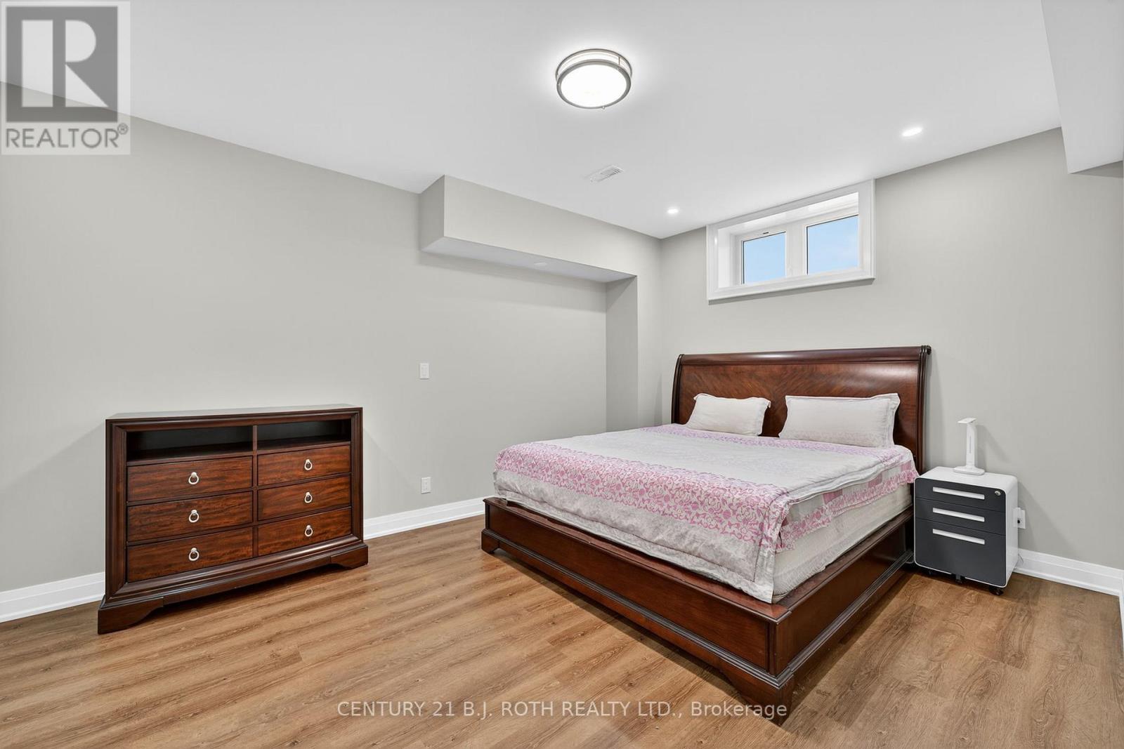 300 Shanty Bay Road, Oro-Medonte, Ontario  L4M 1E6 - Photo 37 - S12825004