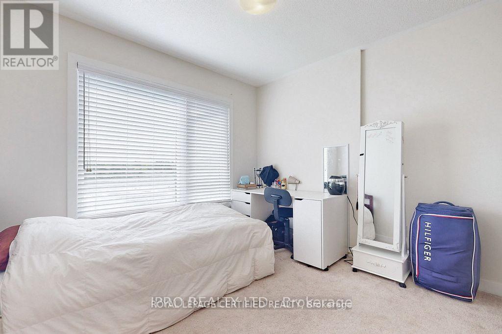 2614 Castlegate Crossing, Pickering, Ontario  L1X 0H9 - Photo 28 - E12824848