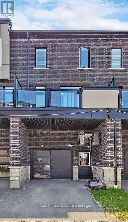 2614 Castlegate Crossing, Pickering, Ontario  L1X 0H9 - Photo 35 - E12824848