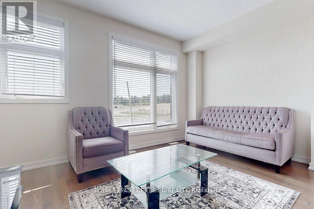 2614 Castlegate Crossing, Pickering, Ontario  L1X 0H9 - Photo 5 - E12824848