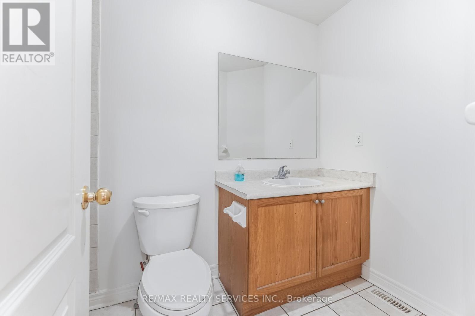 4 Rocky Point Crescent, Brampton, Ontario  L6V 4S8 - Photo 39 - W12805948