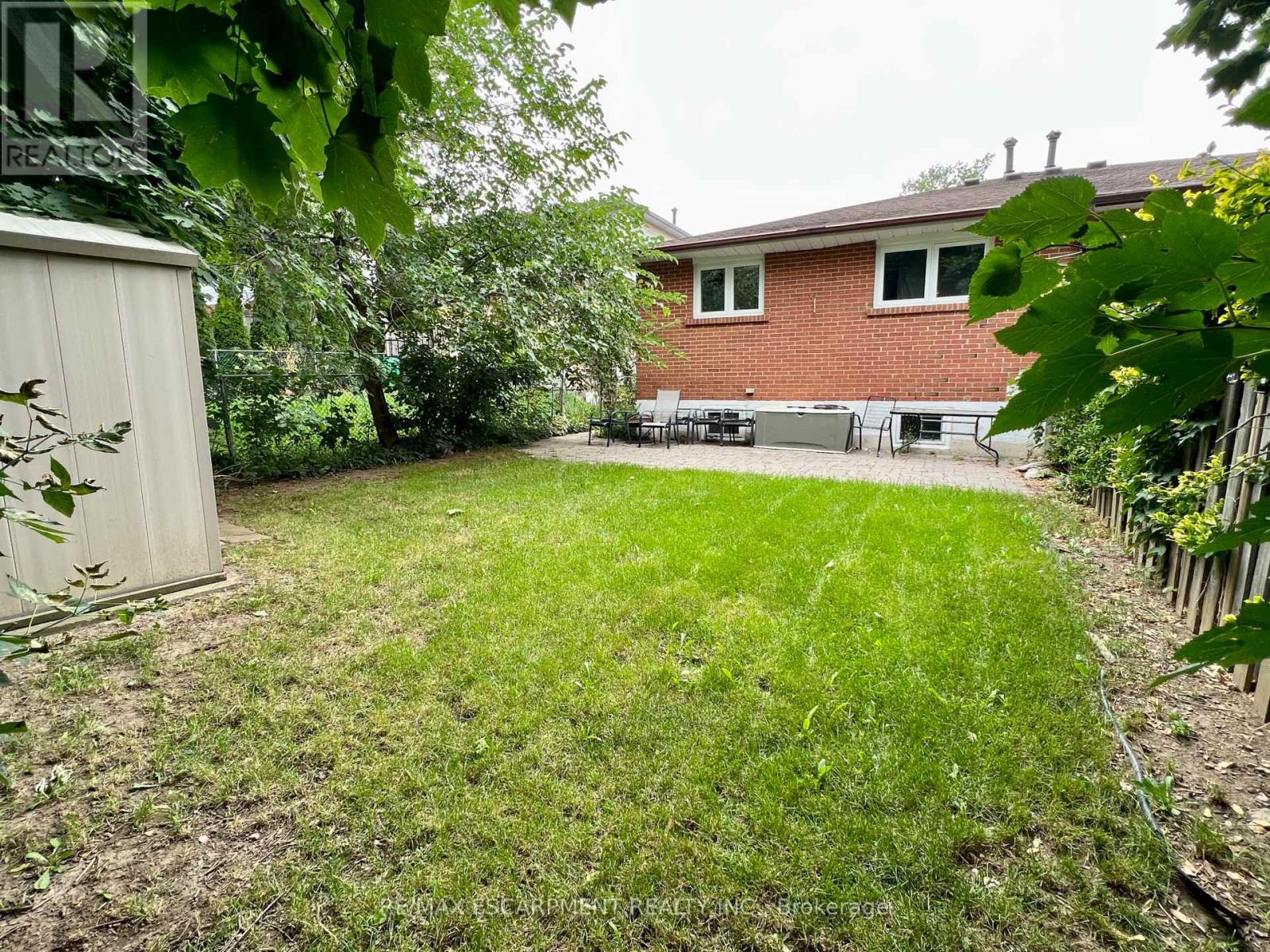 Upper - 25 Joycelyn Drive, Mississauga, Ontario  L5M 1T5 - Photo 2 - W12824982