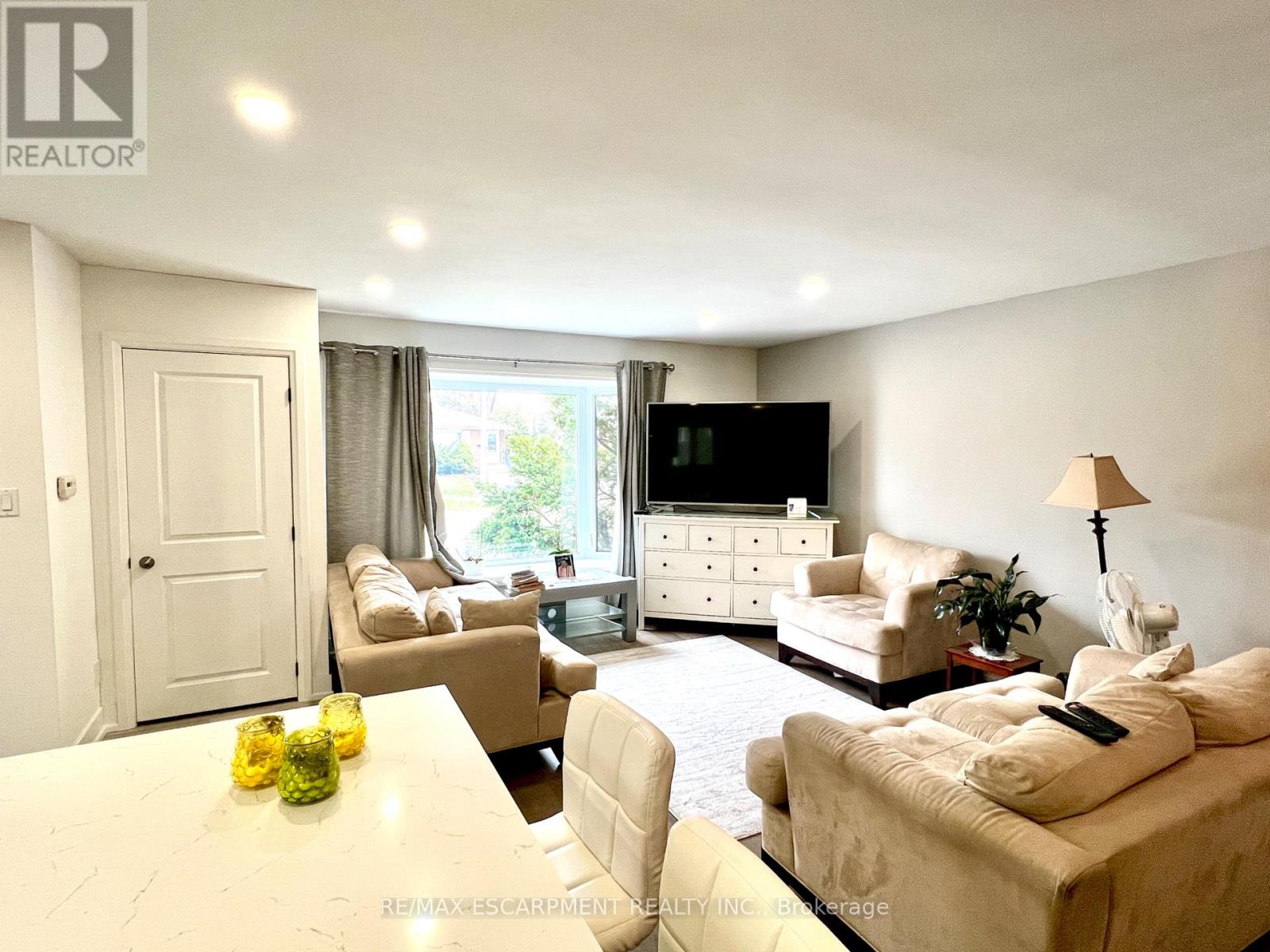 Upper - 25 Joycelyn Drive, Mississauga, Ontario  L5M 1T5 - Photo 6 - W12824982