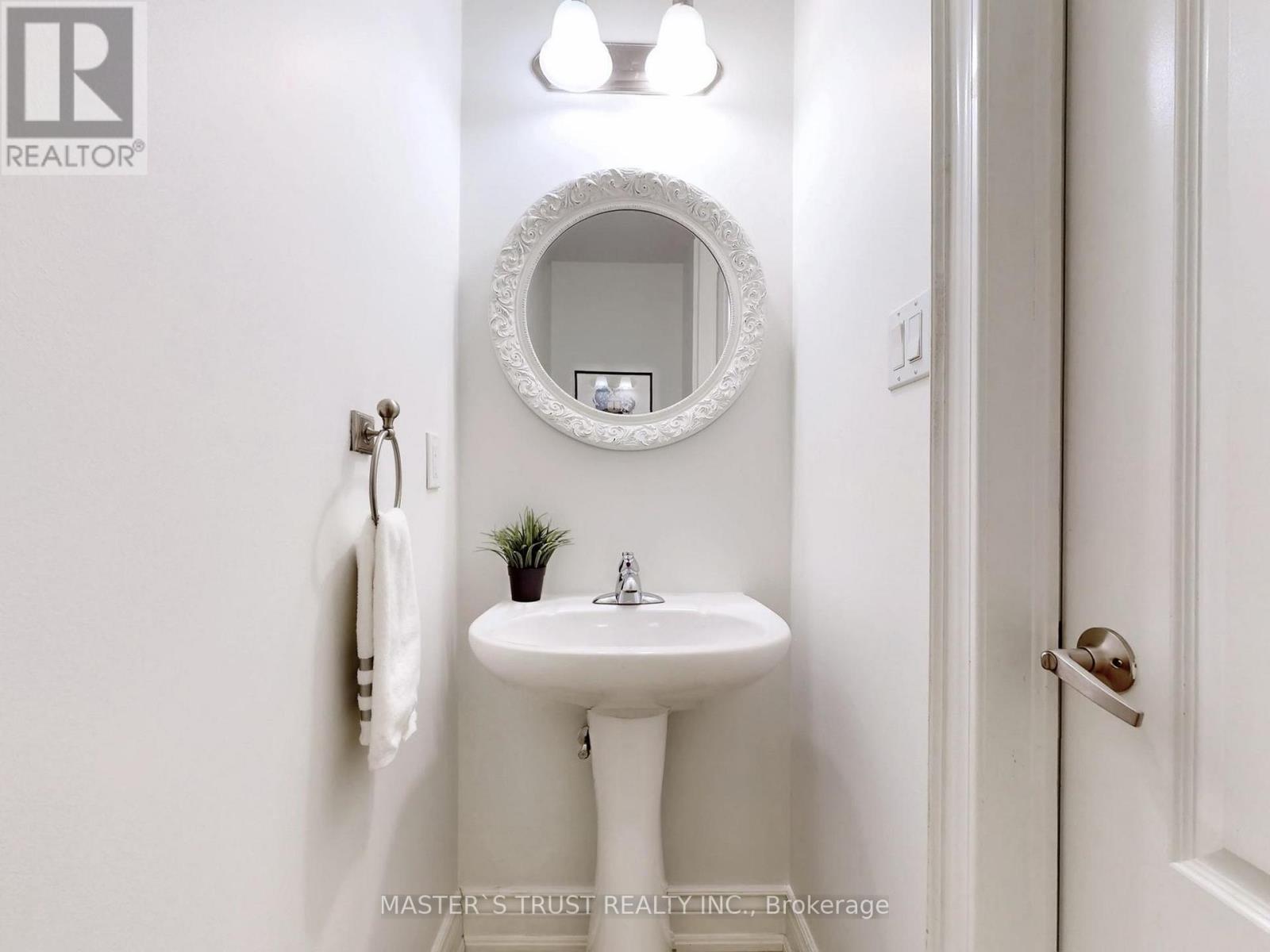 103 Higginbotham Crescent, Milton, Ontario  L9T 8A4 - Photo 13 - W12825002