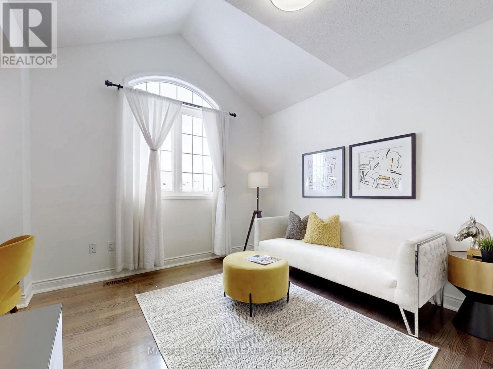 103 Higginbotham Crescent, Milton, Ontario  L9T 8A4 - Photo 18 - W12825002