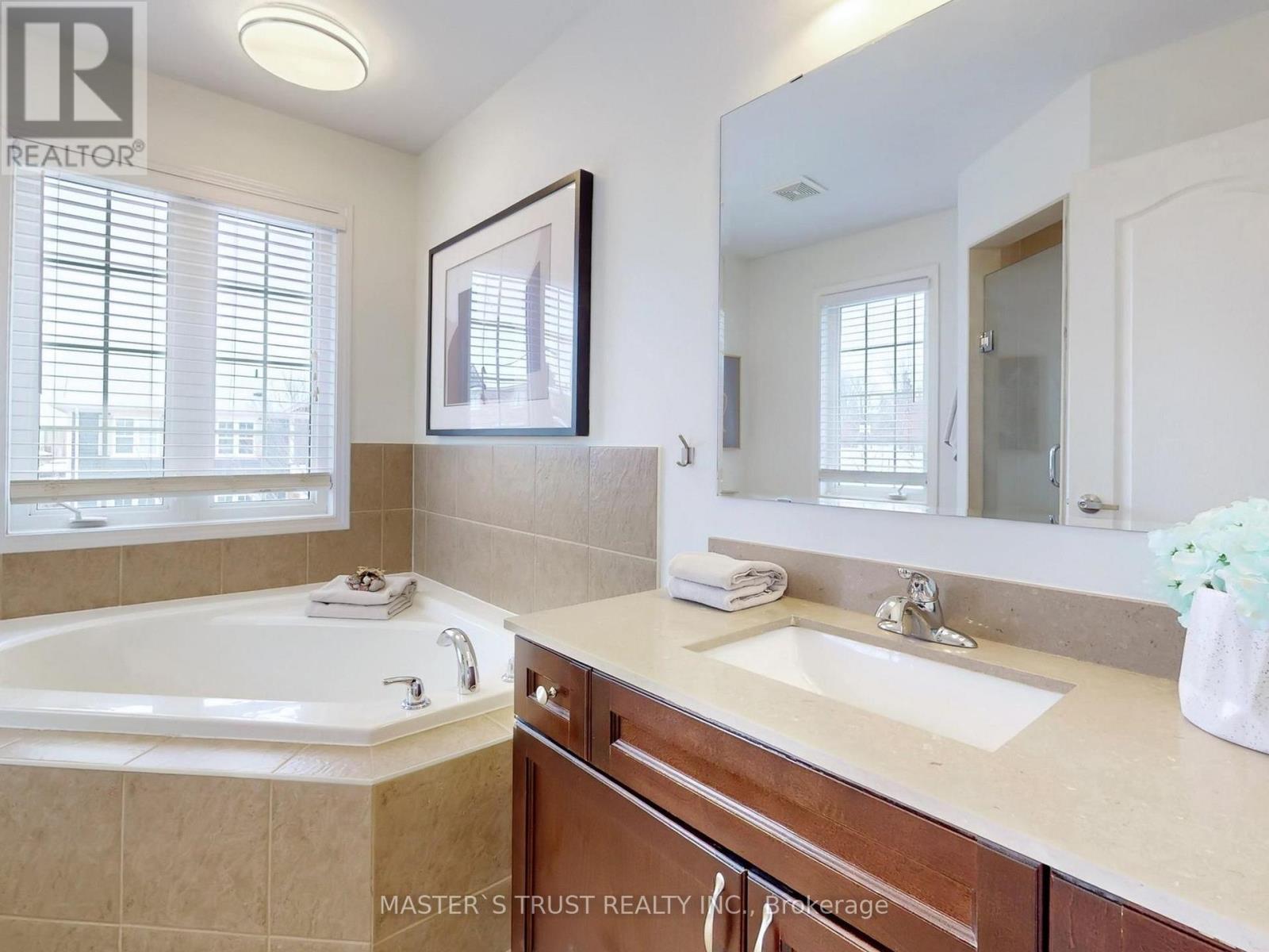 103 Higginbotham Crescent, Milton, Ontario  L9T 8A4 - Photo 26 - W12825002