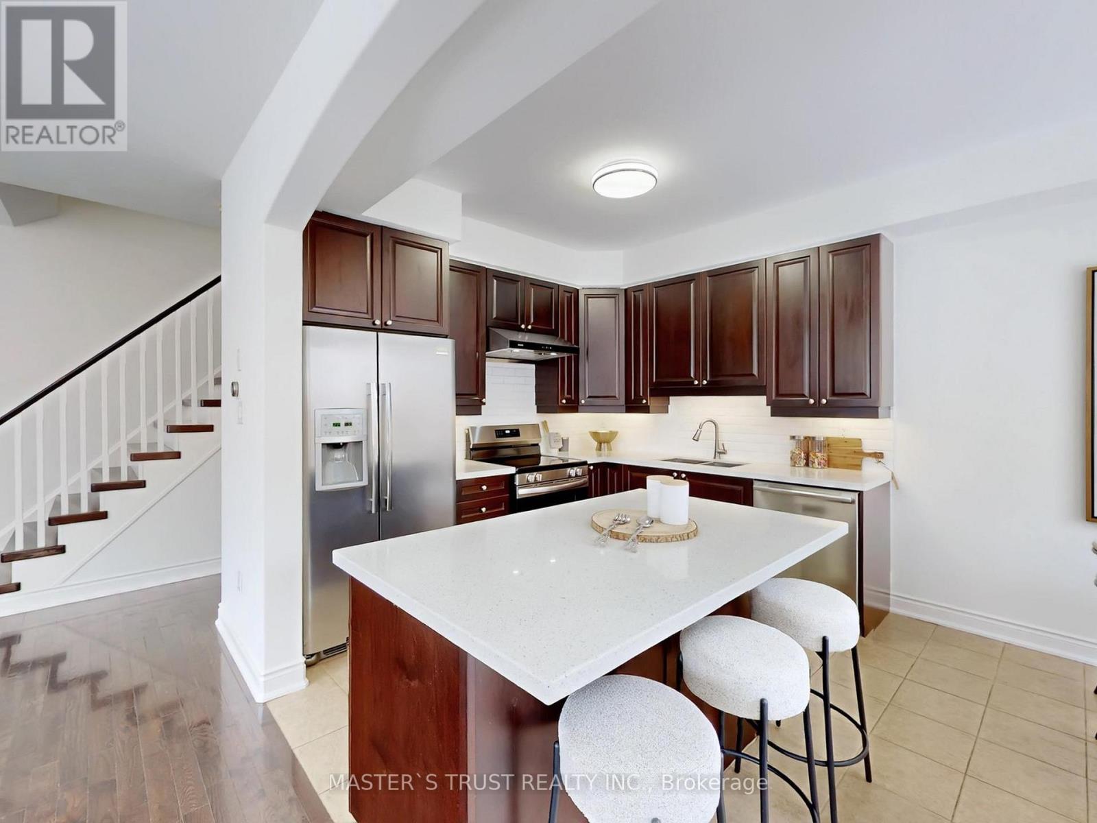 103 Higginbotham Crescent, Milton, Ontario  L9T 8A4 - Photo 9 - W12825002