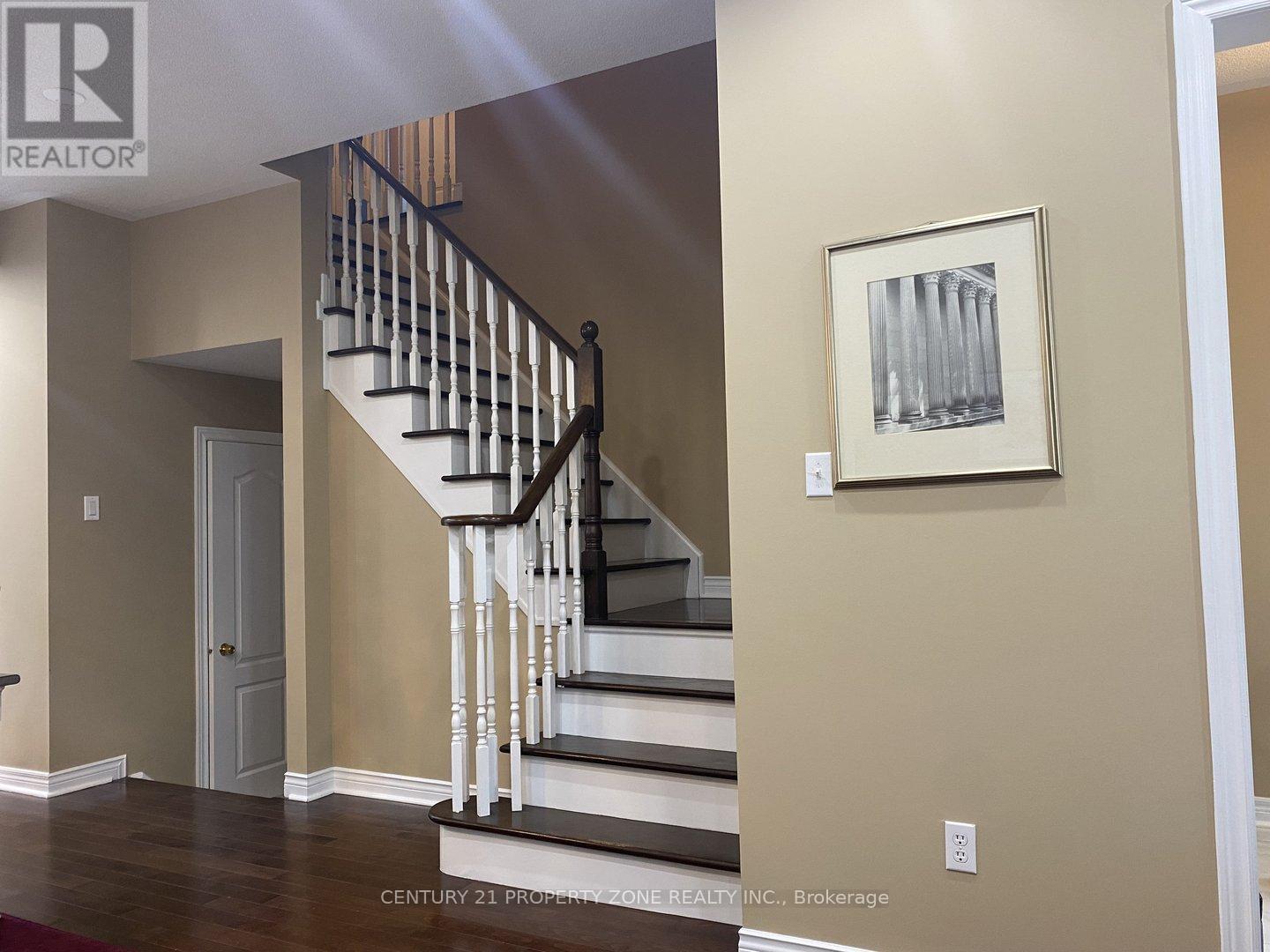 3034 Portree Crescent, Oakville, Ontario  L6M 5C4 - Photo 11 - W12825006