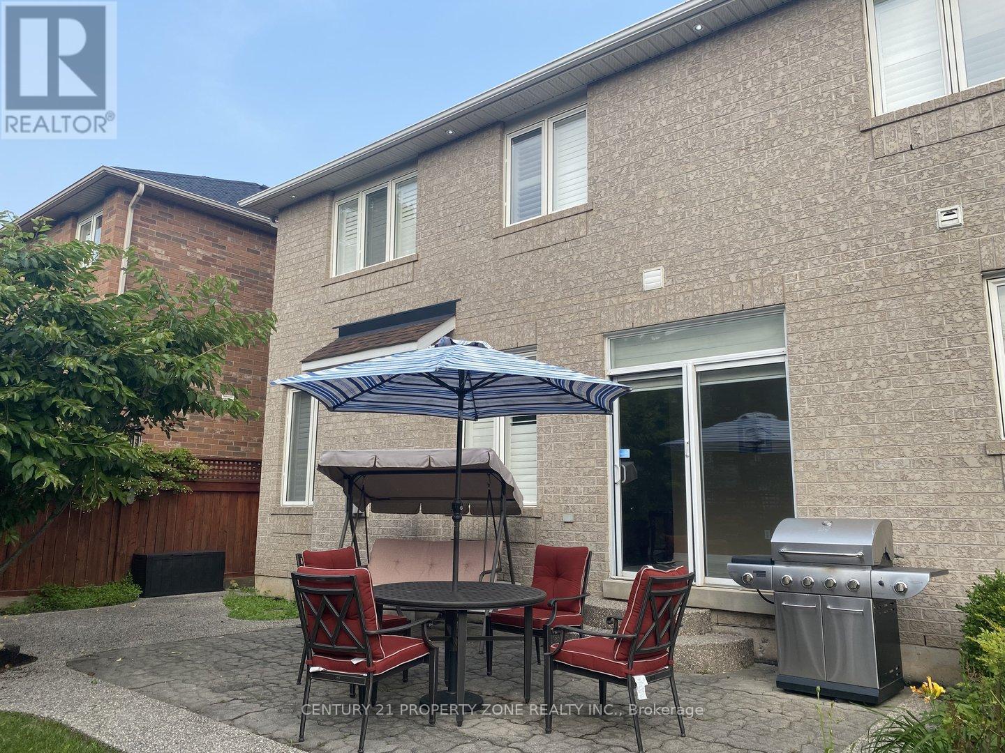 3034 Portree Crescent, Oakville, Ontario  L6M 5C4 - Photo 7 - W12825006