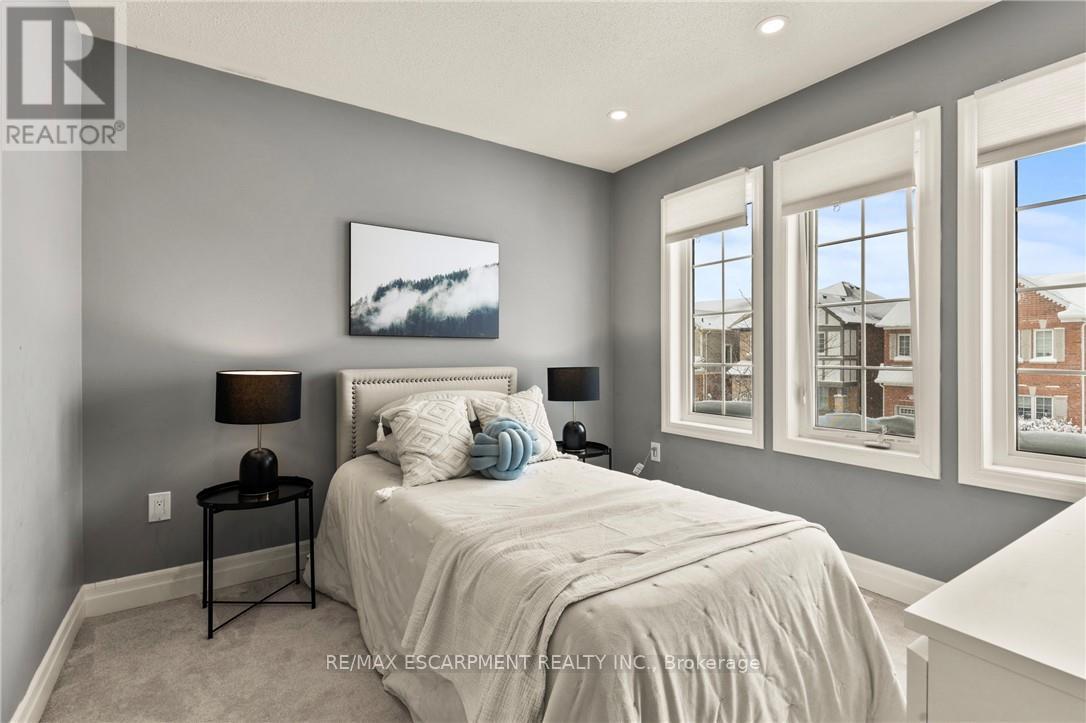 136 Hatt Court, Milton, Ontario  L9E 1G7 - Photo 26 - W12825022