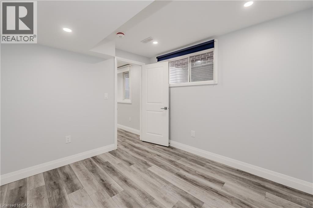 119 Monarch Woods Drive, Kitchener, Ontario  N2P 0K2 - Photo 42 - 40807826