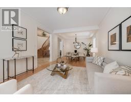 16 NORTHWOOD DRIVE, Toronto, Ontario