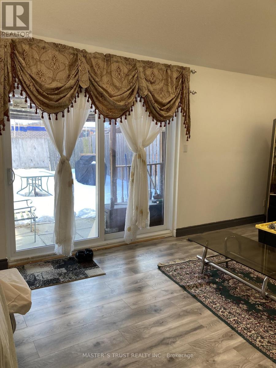 #6 - 374 Driftwood Avenue, Toronto, Ontario  M3N 2P5 - Photo 8 - W12819986