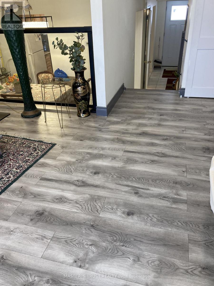 #6 - 374 Driftwood Avenue, Toronto, Ontario  M3N 2P5 - Photo 7 - W12819986