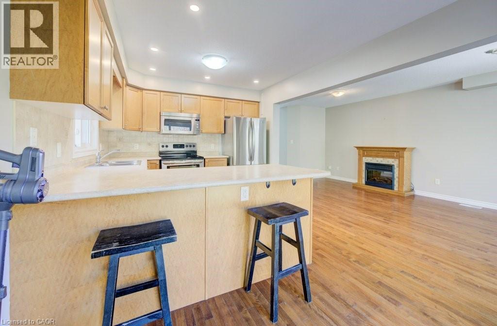 404 Tealby Crescent, Waterloo, Ontario  N2J 4Y8 - Photo 16 - 40808041