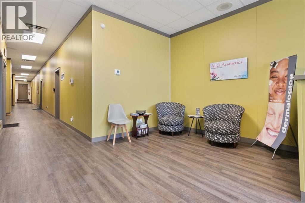 Unit A, 5051 50 Street, Camrose, Alberta  T4V 1R3 - Photo 8 - A2288982
