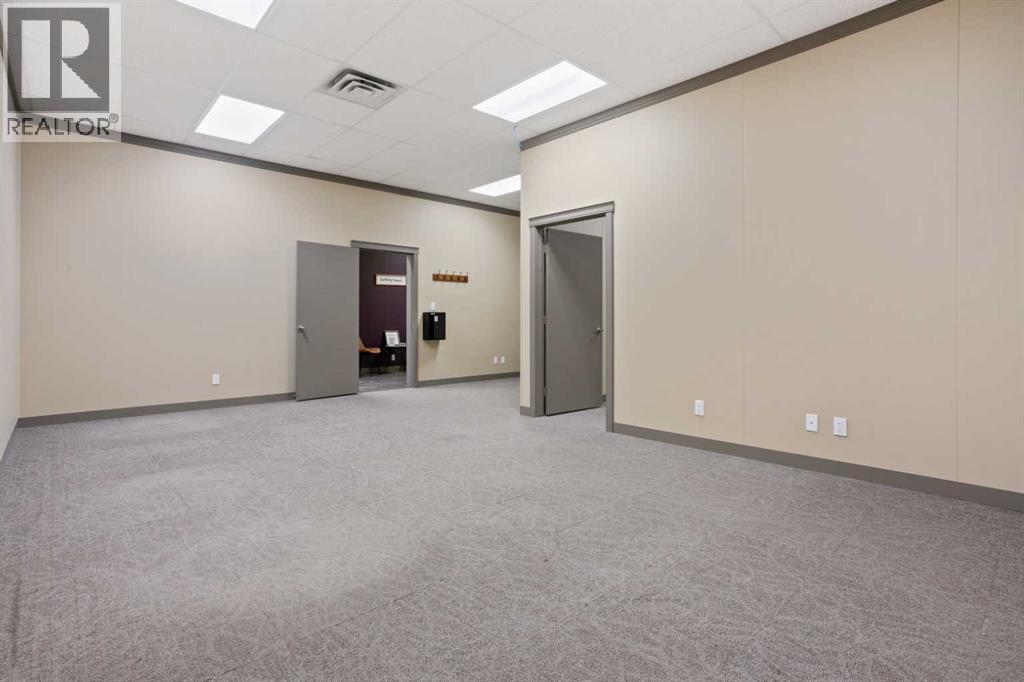 Unit A, 5051 50 Street, Camrose, Alberta  T4V 1R3 - Photo 5 - A2288982