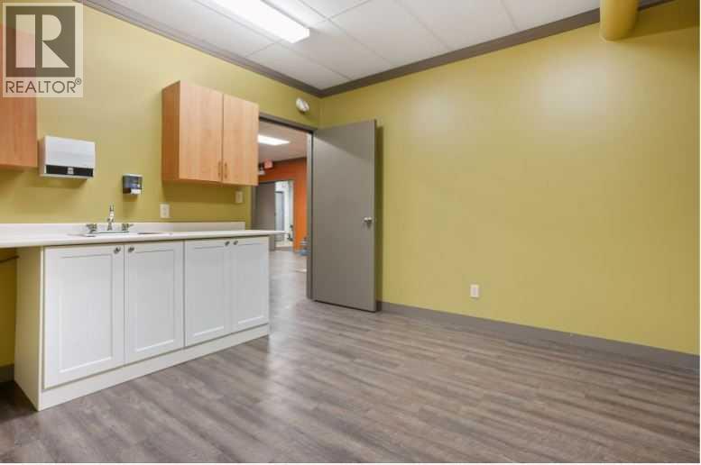 Bsmth, 5051 50 Street, Camrose, Alberta  T4V 1R3 - Photo 6 - A2289016