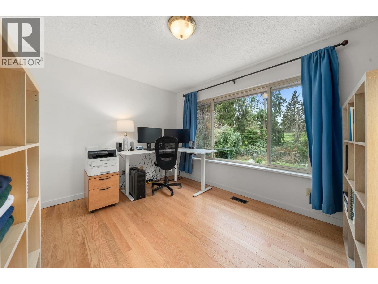 667 Fairway Drive, North Vancouver, British Columbia  V7G 1Z5 - Photo 18 - R3092427