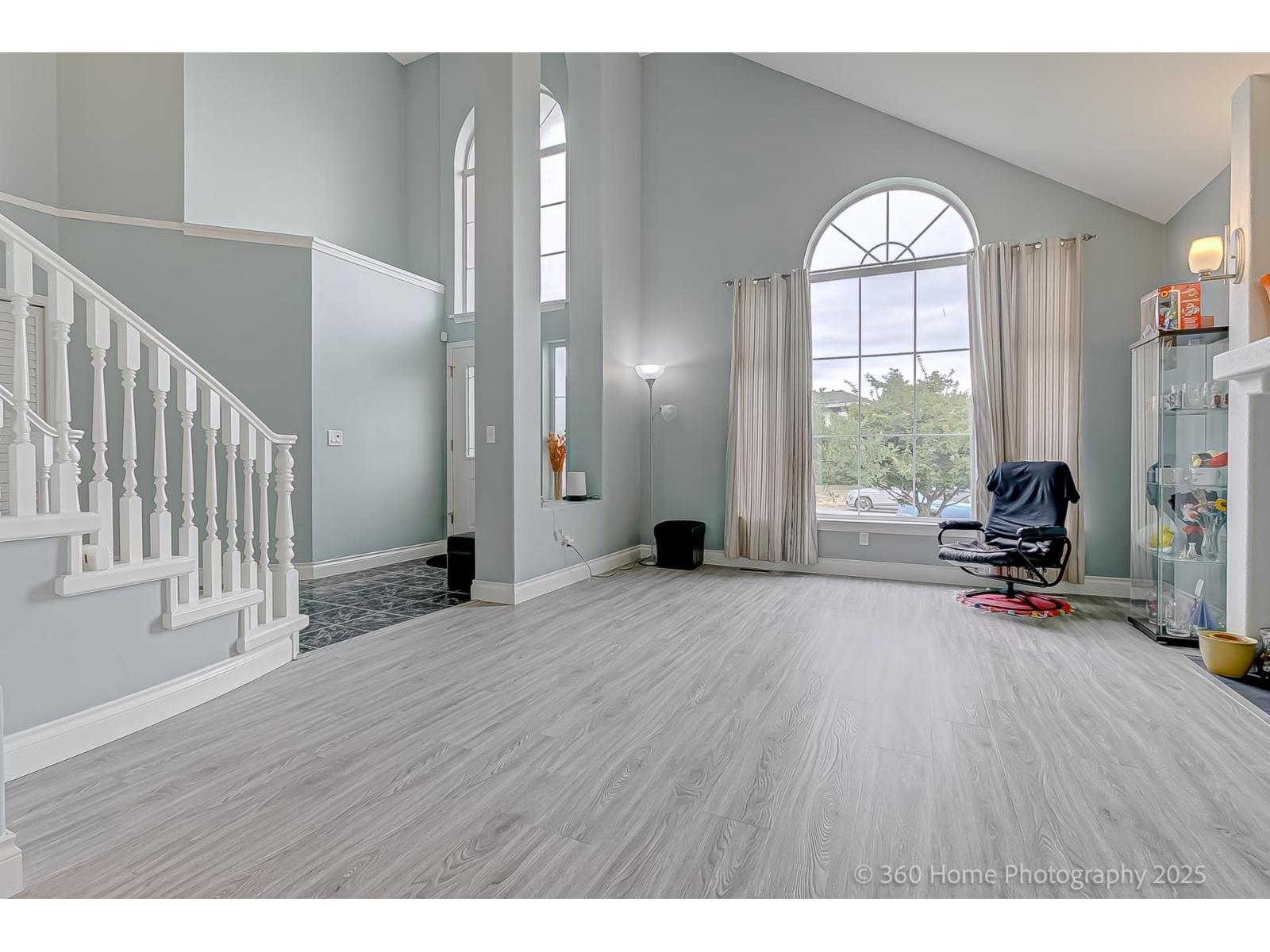 19088 63b Avenue, Surrey, British Columbia  V3S 8G5 - Photo 2 - R3093249