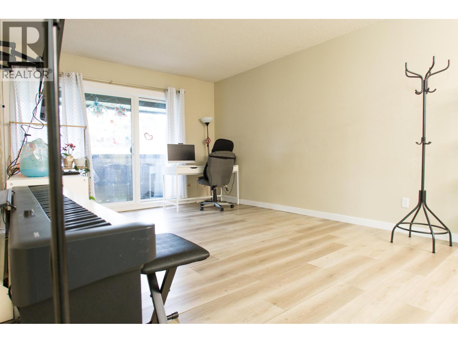 112 3411 Springfield Drive, Richmond, British Columbia  V7E 1Z1 - Photo 9 - R3084196