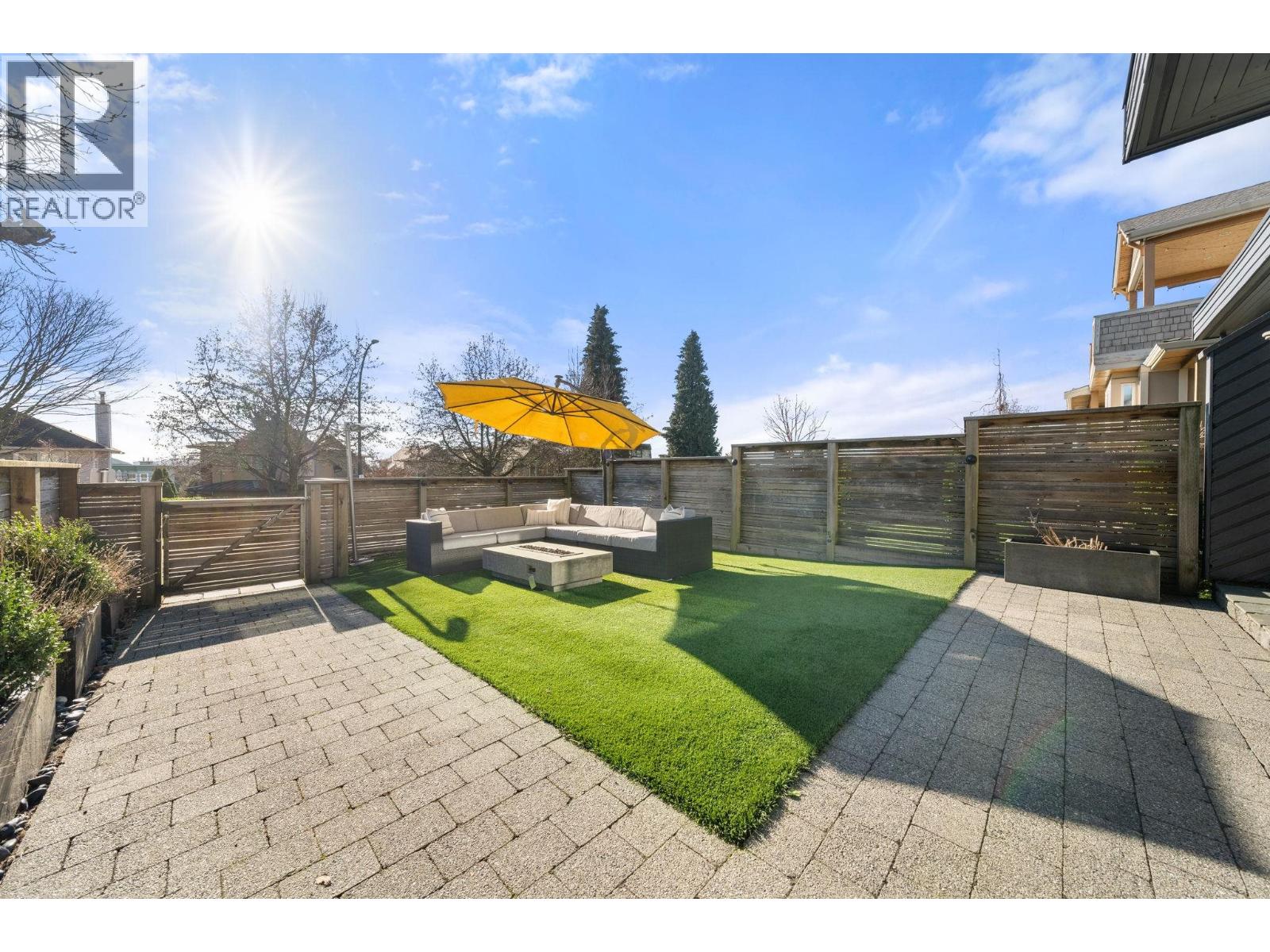 256 W 5th Street, North Vancouver, British Columbia  V7M 1K1 - Photo 33 - R3093674