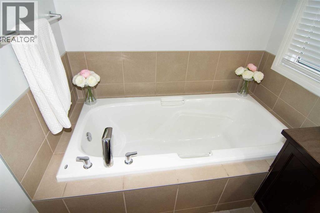 149 Cimarron Vista Crescent, Okotoks, Alberta  T1S 0K3 - Photo 28 - A2276499