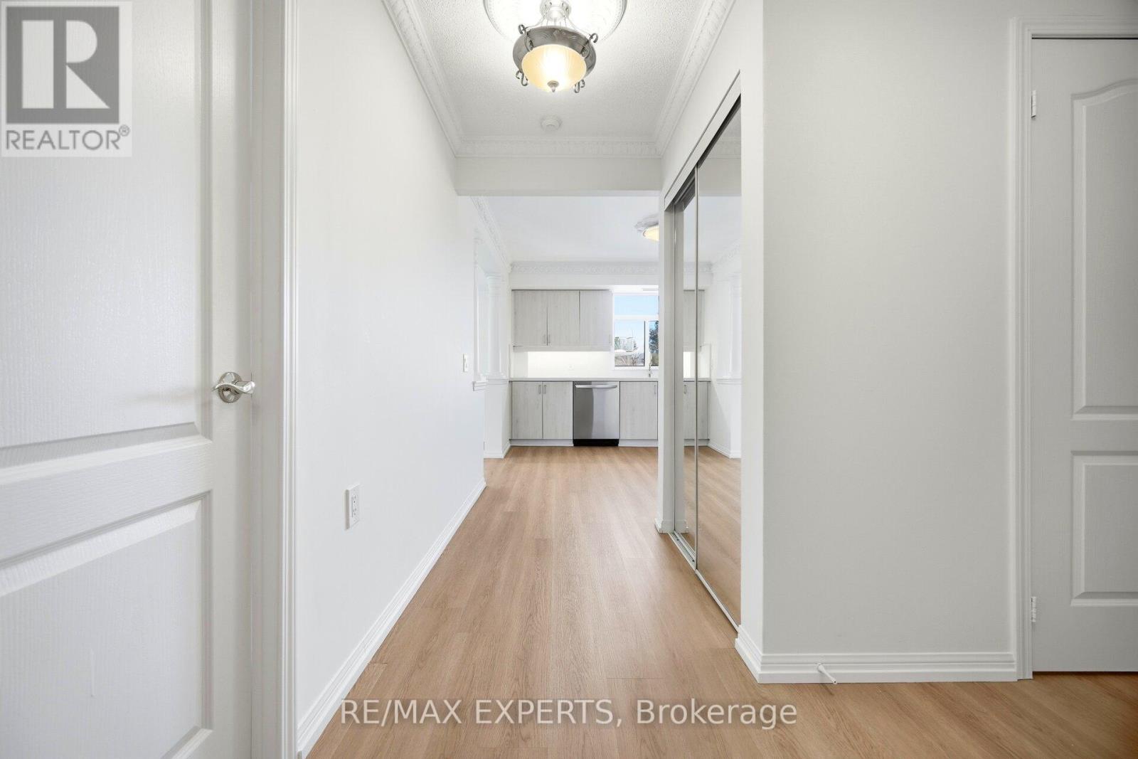 313 - 2504 Rutherford Road, Vaughan, Ontario  L4K 5N5 - Photo 11 - N12825050