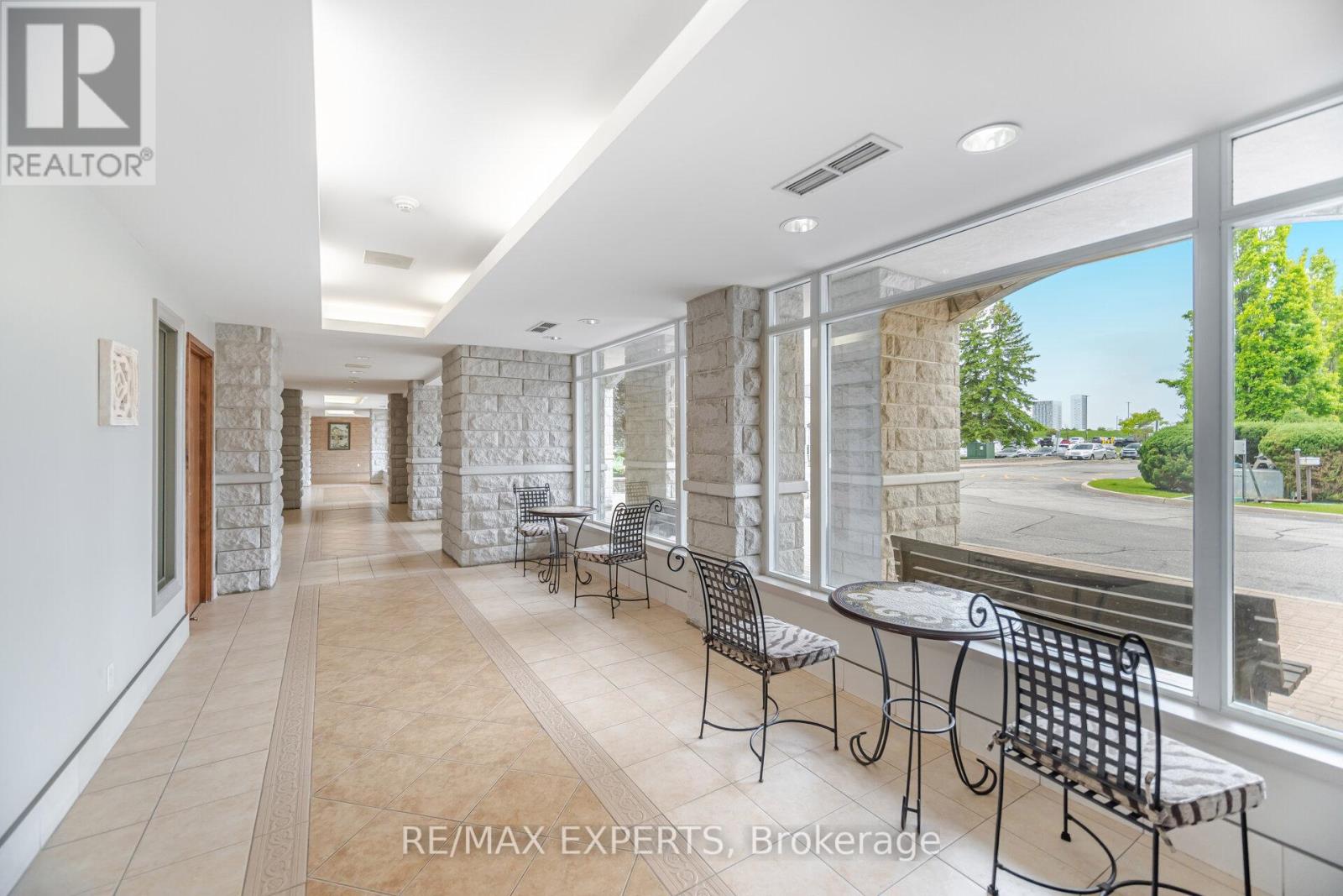 313 - 2504 Rutherford Road, Vaughan, Ontario  L4K 5N5 - Photo 7 - N12825050