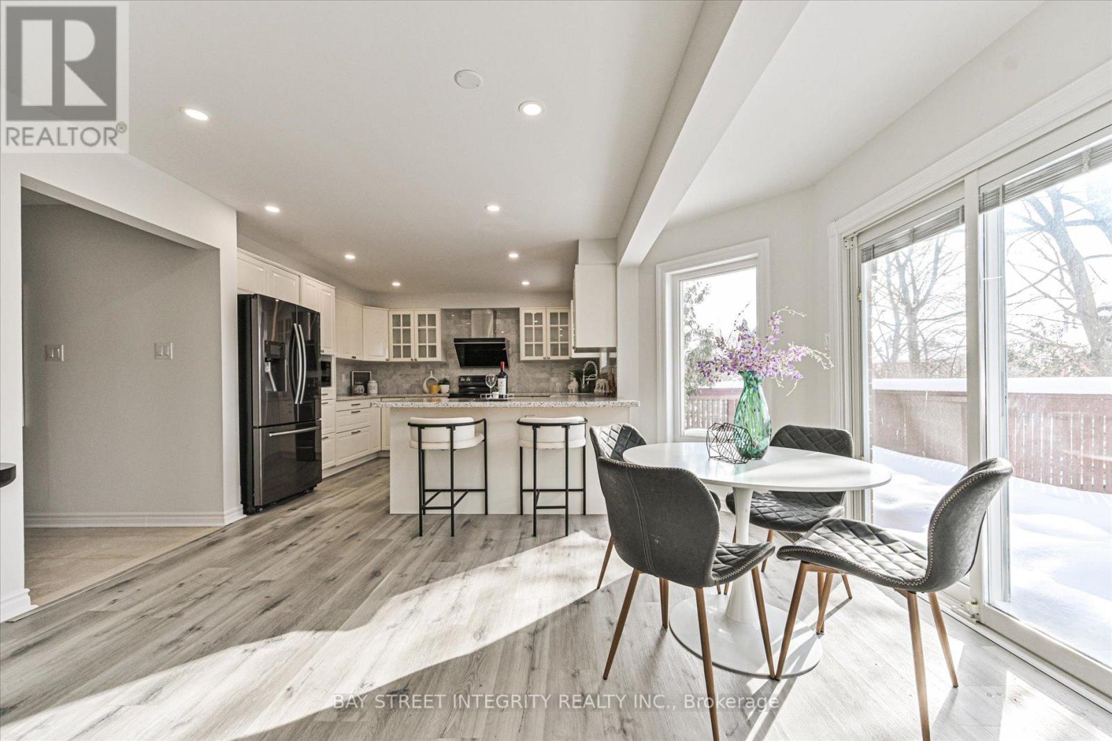 28 Carnforth Drive, Markham, Ontario  L3R 7W1 - Photo 17 - N12825064