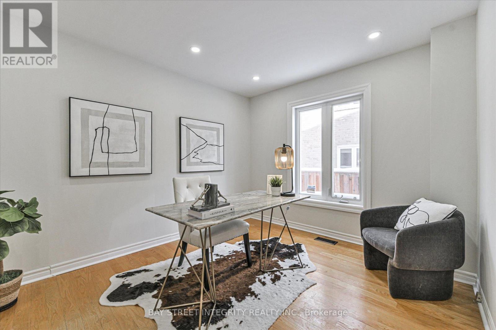 28 Carnforth Drive, Markham, Ontario  L3R 7W1 - Photo 9 - N12825064