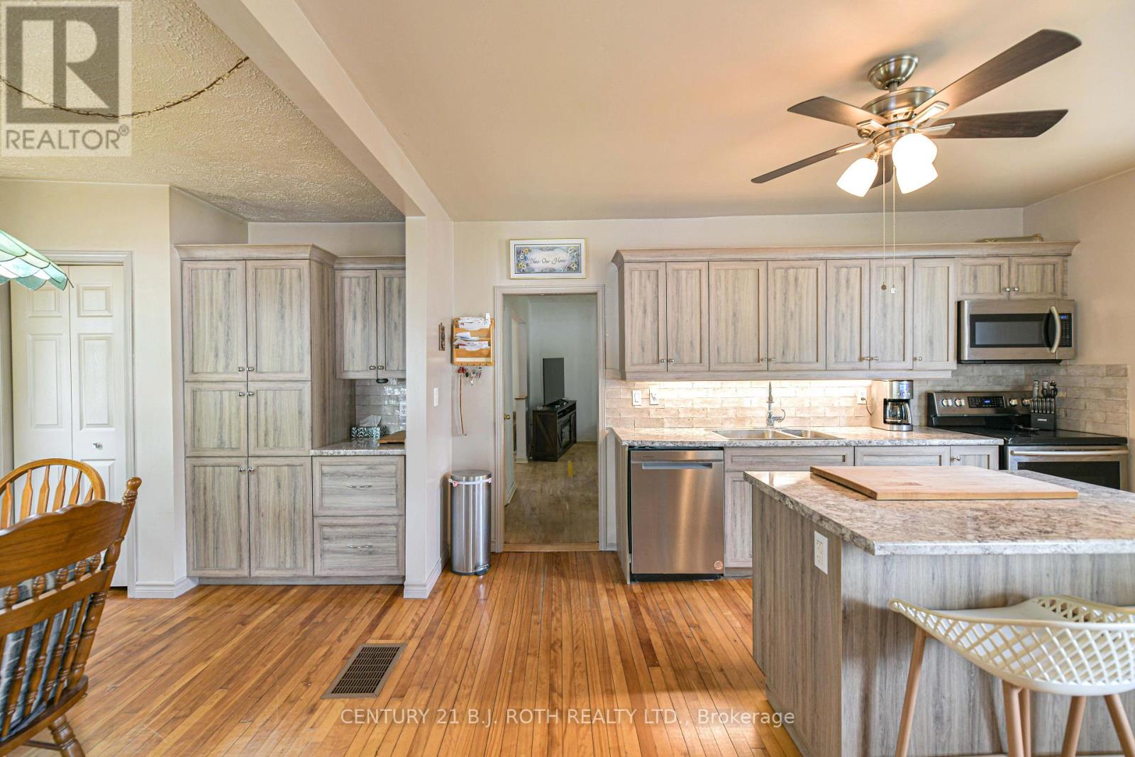 3297 Muskoka Street, Severn, Ontario  L0K 2B0 - Photo 20 - S12825052