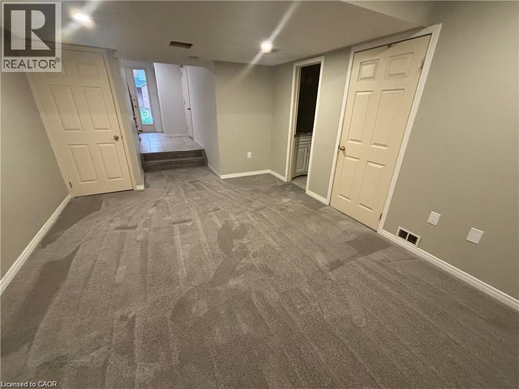 72 Stone Church Road W Unit# 46, Hamilton, Ontario  L9B 2H8 - Photo 3 - 40782595