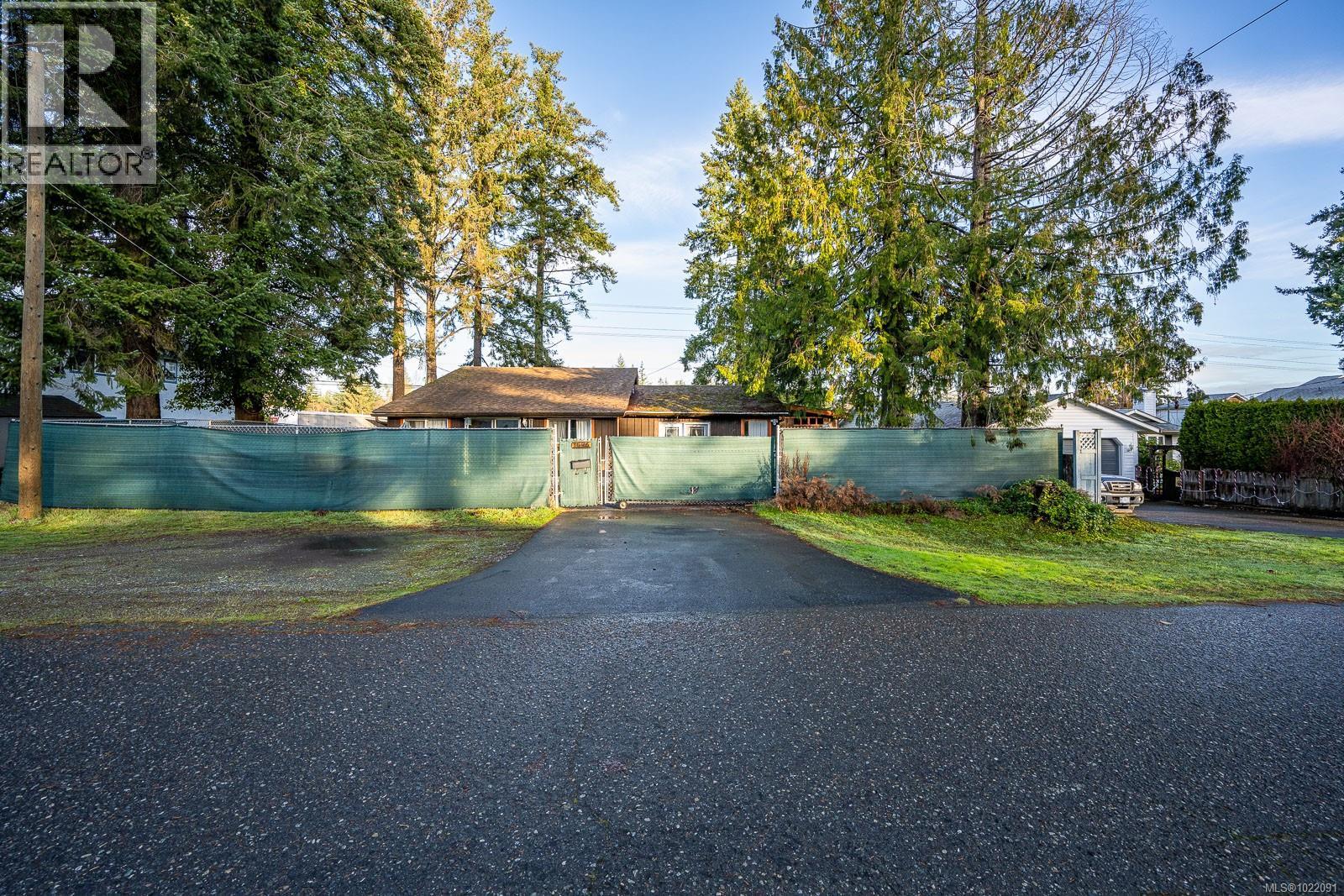 1576 Owen Rd, Comox, British Columbia  V9M 4C6 - Photo 2 - 1022091