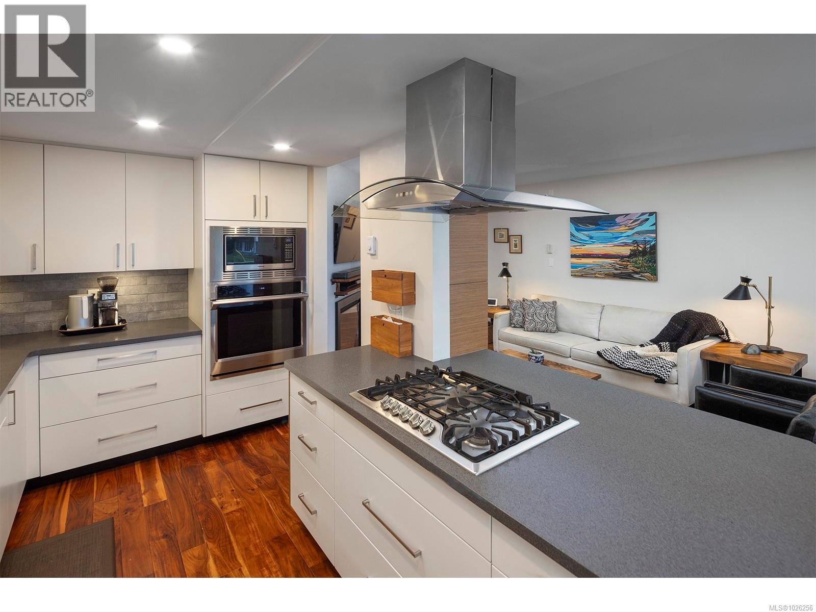 202 1501 Richmond Rd, Victoria, British Columbia  V8R 4R2 - Photo 10 - 1026256