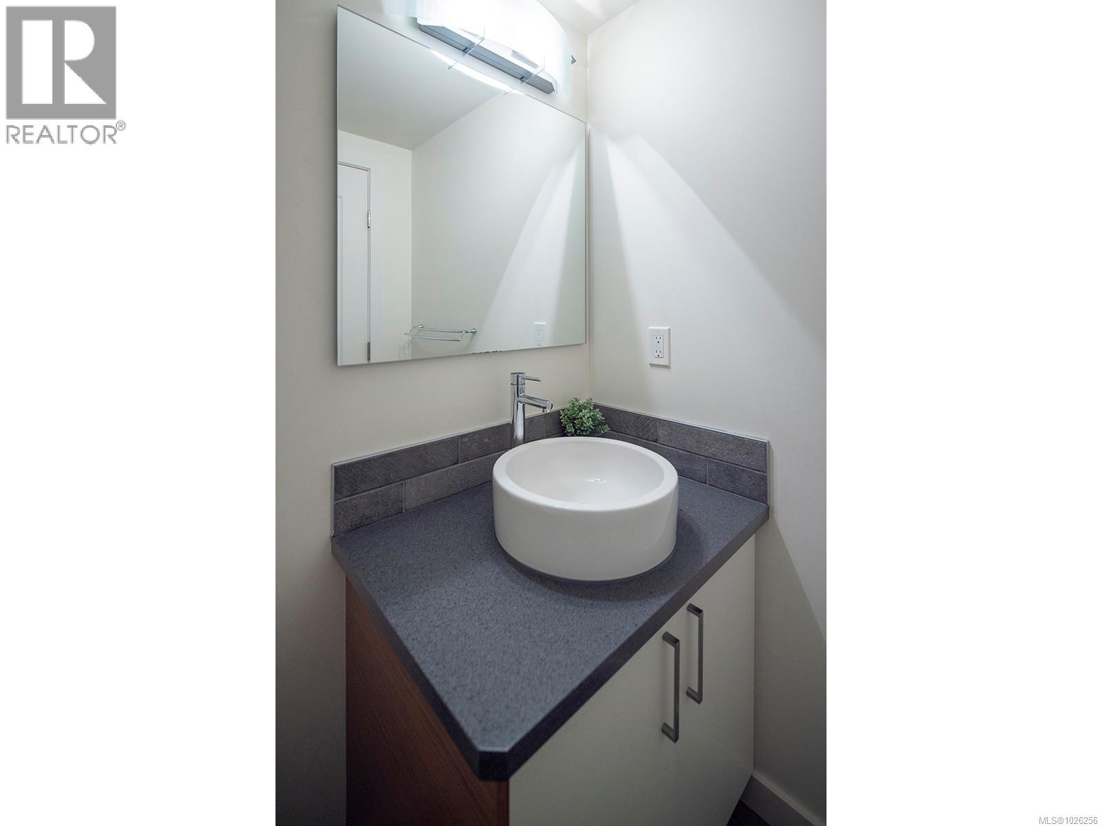 202 1501 Richmond Rd, Victoria, British Columbia  V8R 4R2 - Photo 23 - 1026256