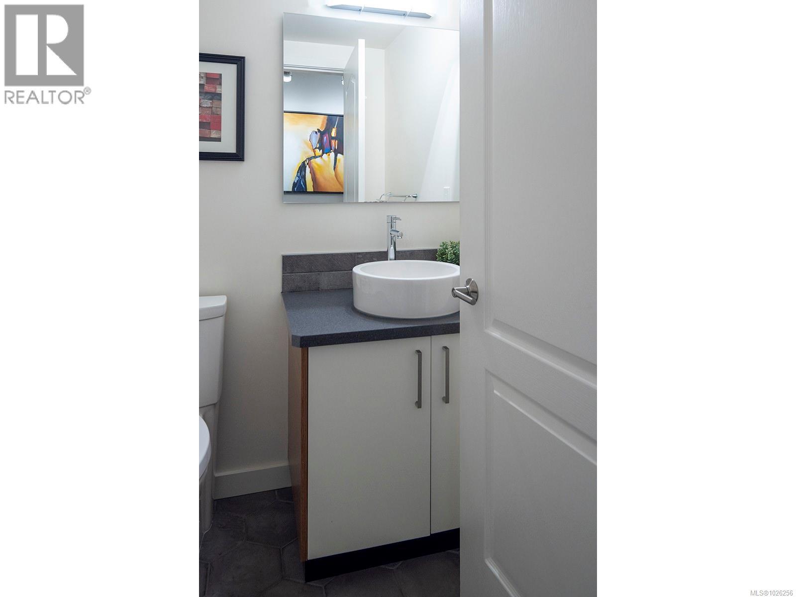 202 1501 Richmond Rd, Victoria, British Columbia  V8R 4R2 - Photo 22 - 1026256